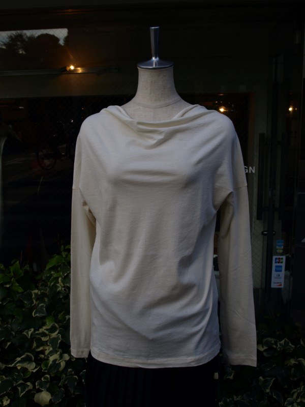 MILFOIL off neck ls MILFOIL off neck ls